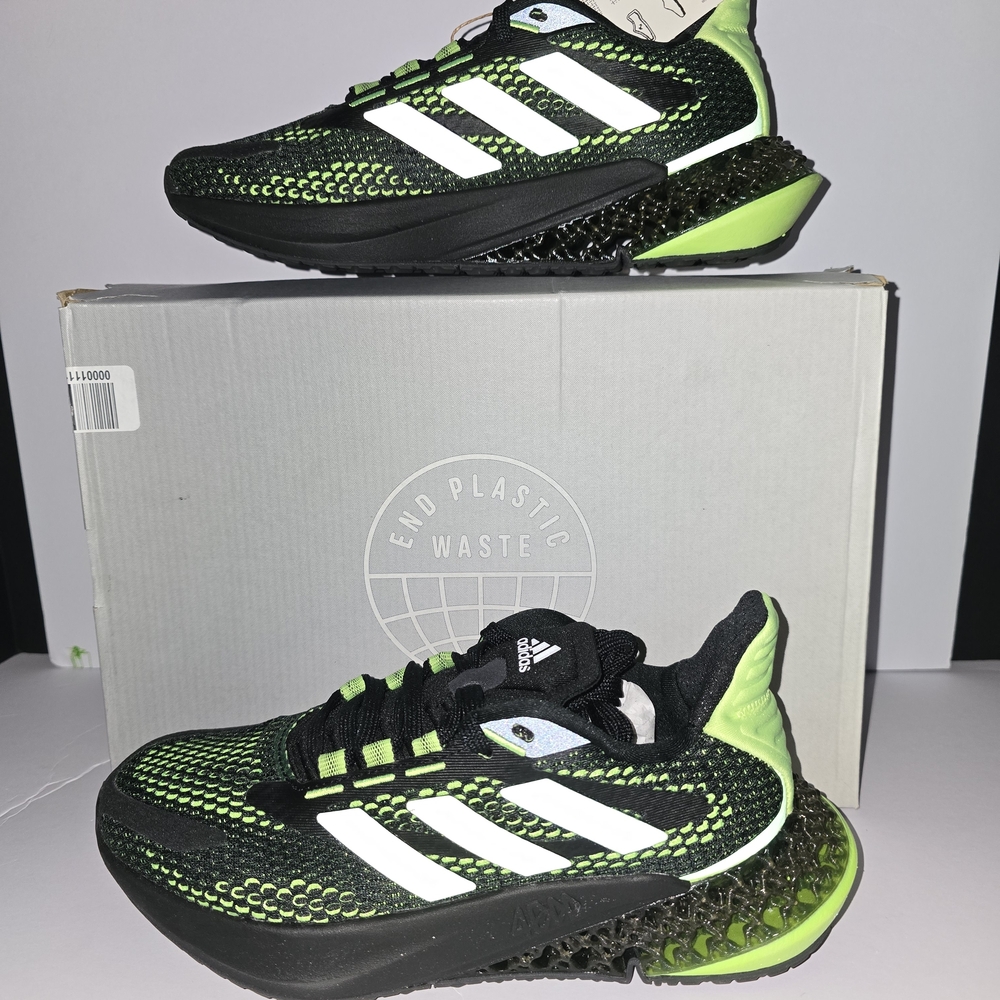 CLEAR OUT SALE! LAST PAIR! Size 5k - Adidas 4DFWD Pulse Running Shoes